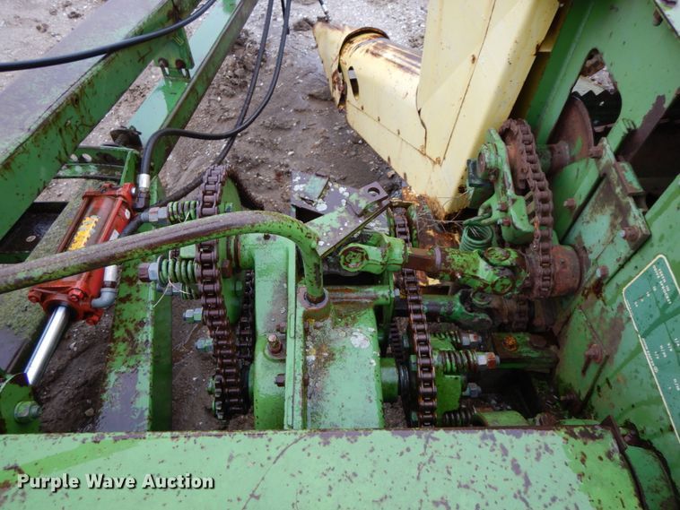 image for item IX9423 John Deere 3800  forage harvester