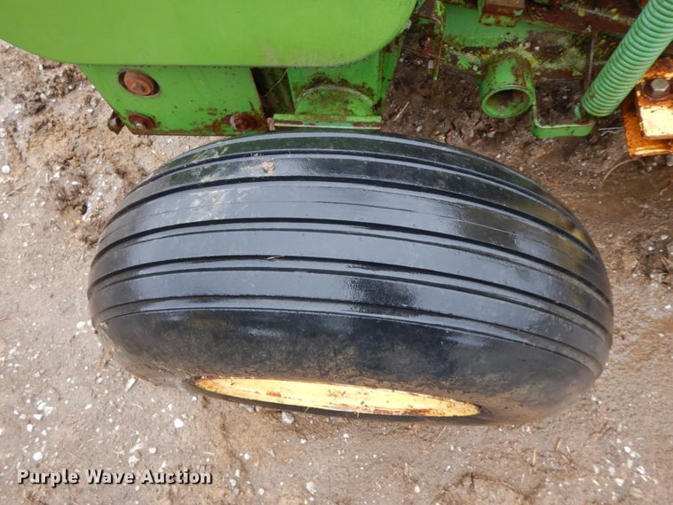 image for item IX9423 John Deere 3800  forage harvester