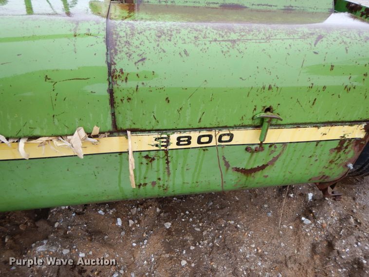image for item IX9423 John Deere 3800  forage harvester