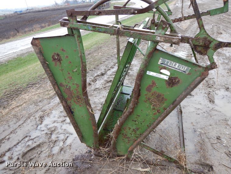 image for item IX9425 Powder River  squeeze chute