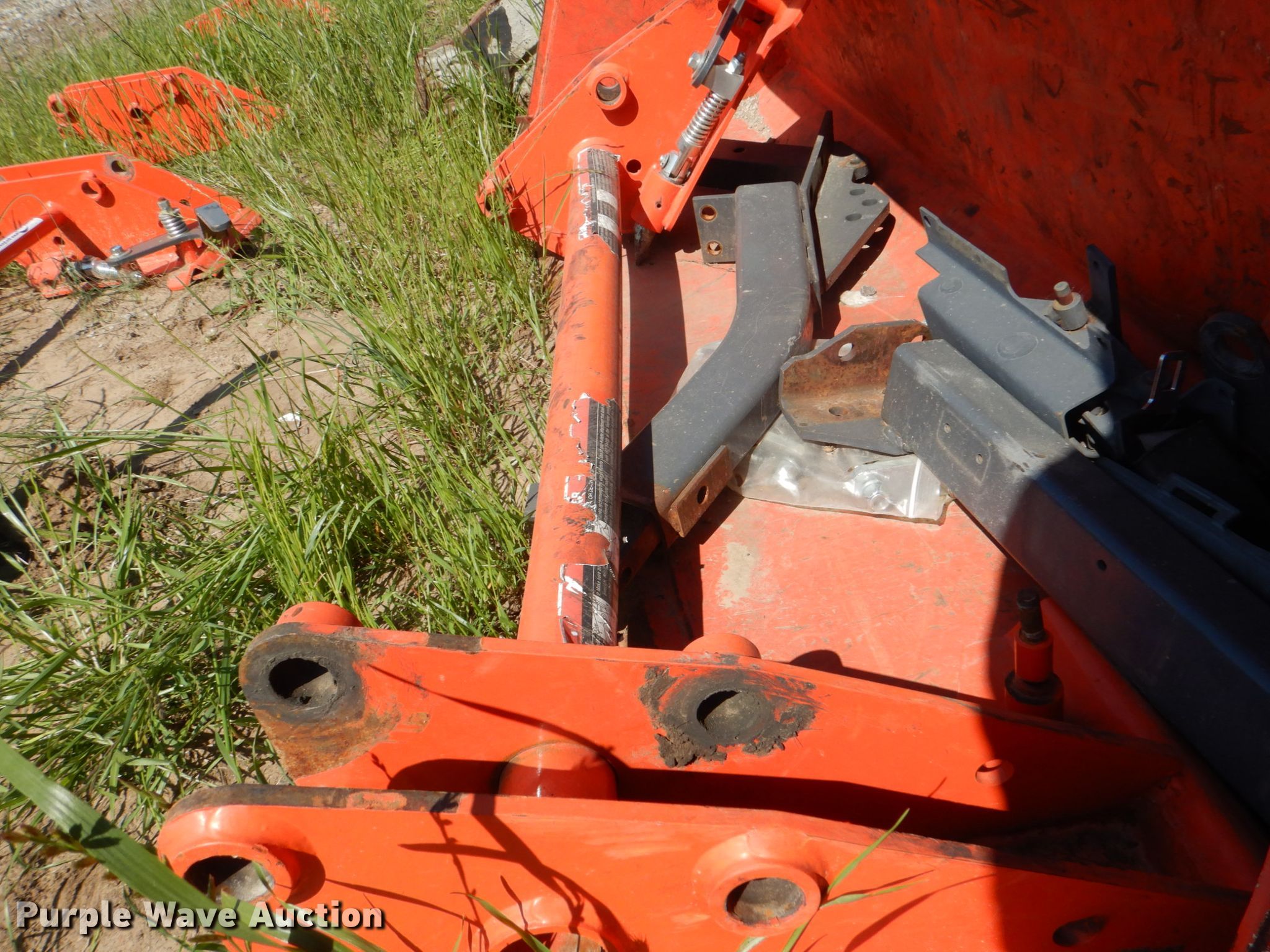 Kubota L2235A 71"W skid steer bucket in Ada, OK Item HL9354 sold