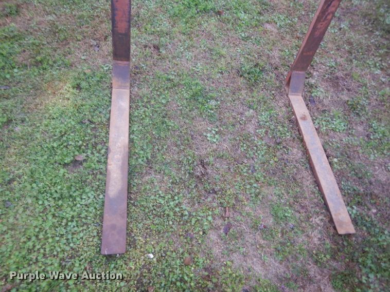 image for item HG9583 43"L forks