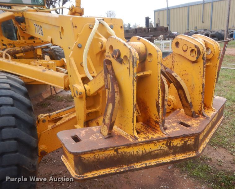 image for item HG9585 1986 John Deere 770B  motor grader