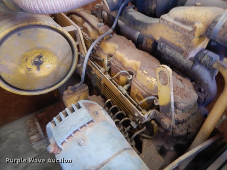 image for item HG9585 1986 John Deere 770B  motor grader