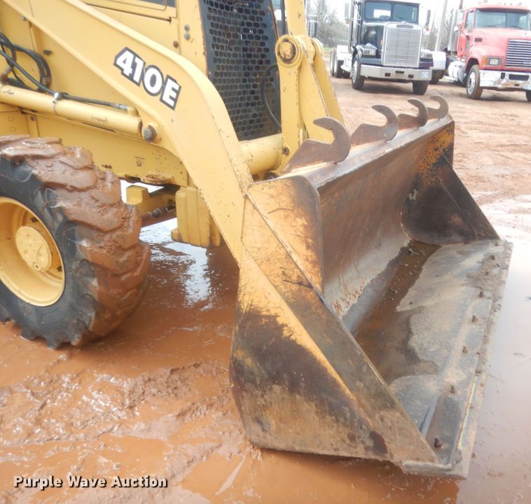 image for item HG9586 1998 John Deere 410E  backhoe