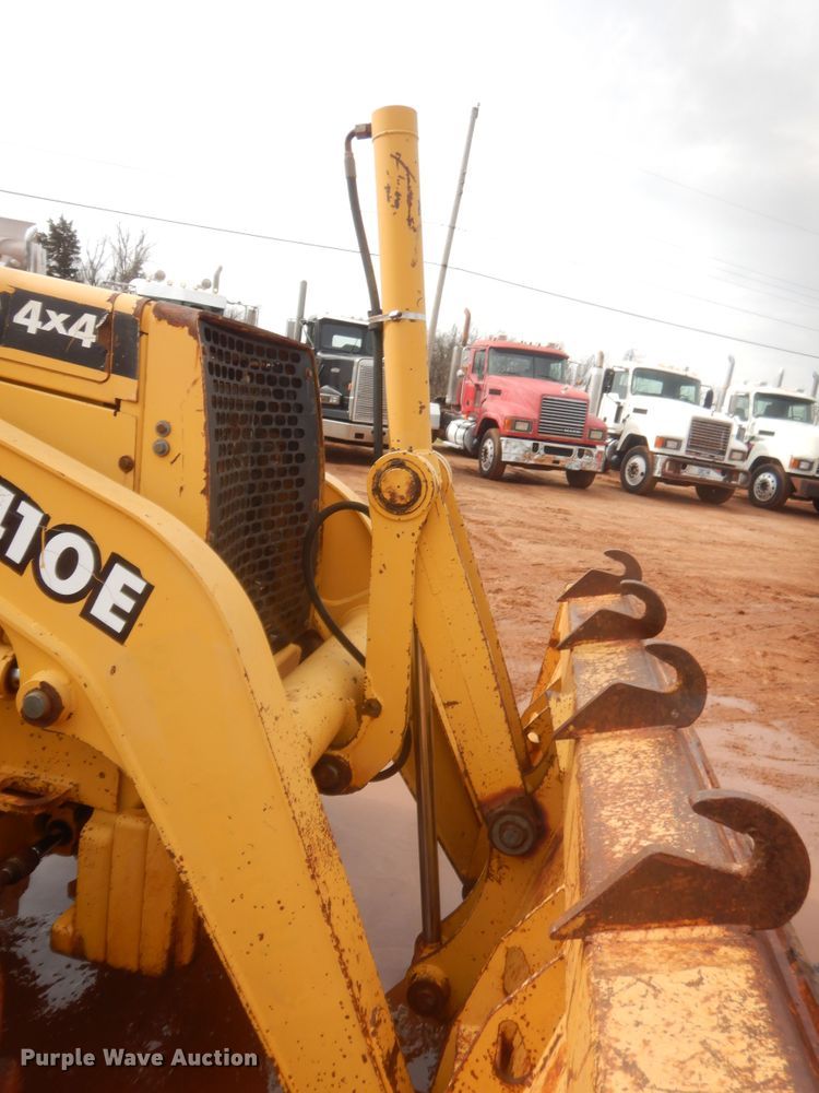 image for item HG9586 1998 John Deere 410E  backhoe