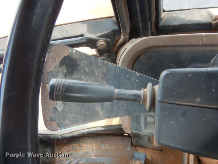 image for item HG9586 1998 John Deere 410E  backhoe