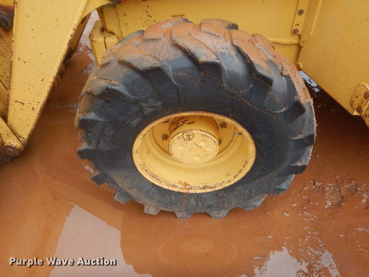 image for item HG9586 1998 John Deere 410E  backhoe