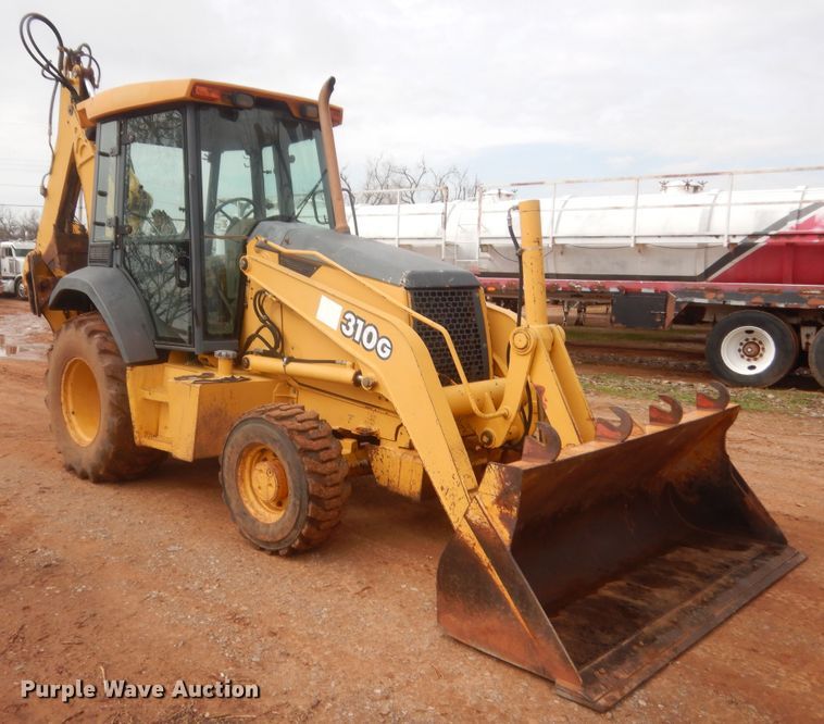 image for item HG9587 John Deere 310G  backhoe