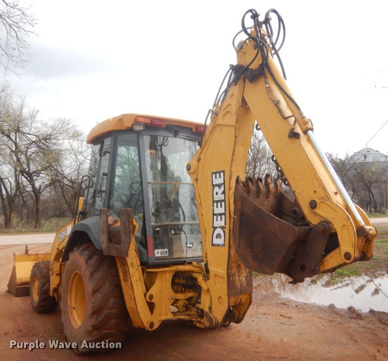 image for item HG9587 John Deere 310G  backhoe