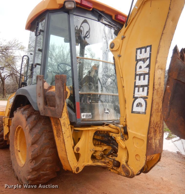 image for item HG9587 John Deere 310G  backhoe