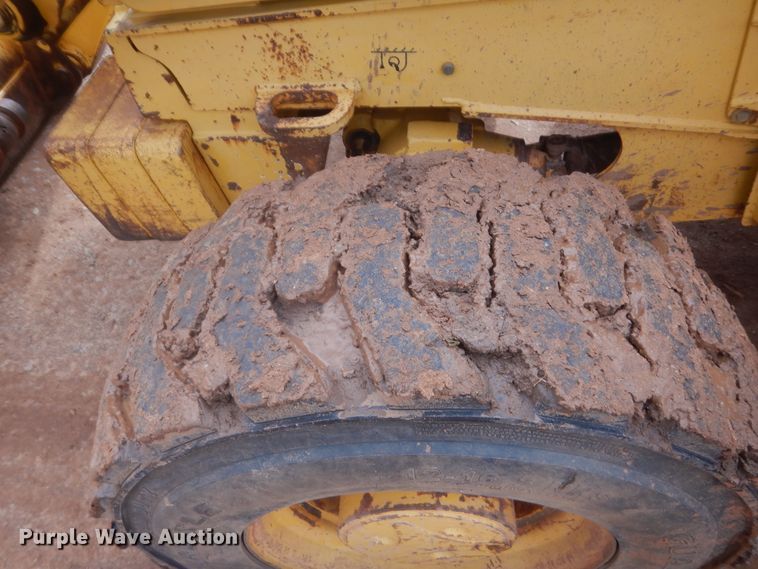 image for item HG9587 John Deere 310G  backhoe