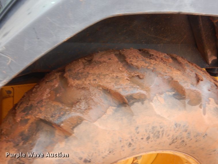 image for item HG9587 John Deere 310G  backhoe