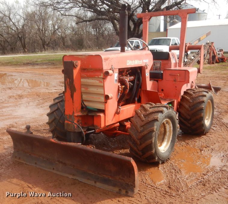 image for item HG9588 Ditch Witch R40  trencher
