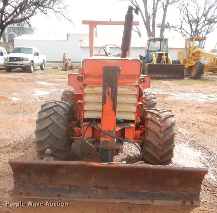 image for item HG9588 Ditch Witch R40  trencher