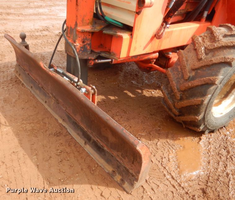 image for item HG9588 Ditch Witch R40  trencher