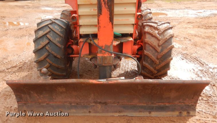 image for item HG9588 Ditch Witch R40  trencher