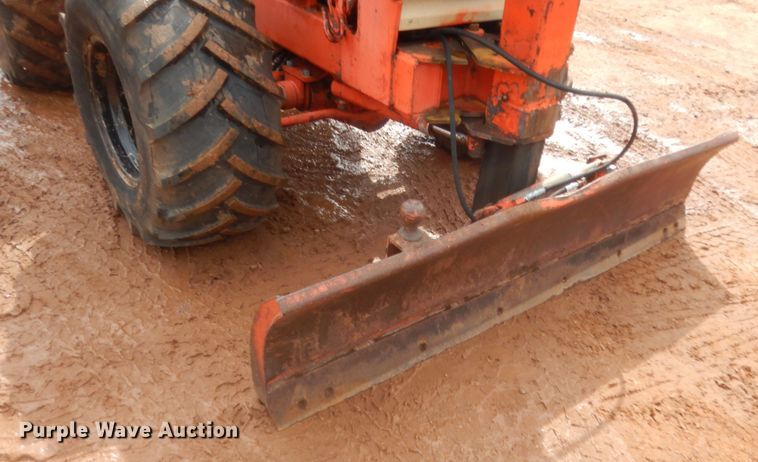 image for item HG9588 Ditch Witch R40  trencher