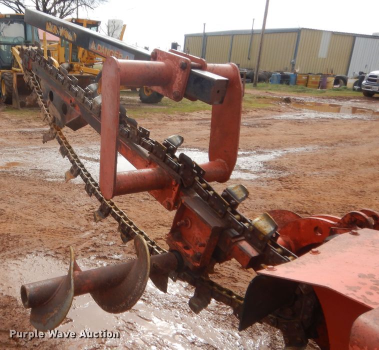 image for item HG9588 Ditch Witch R40  trencher