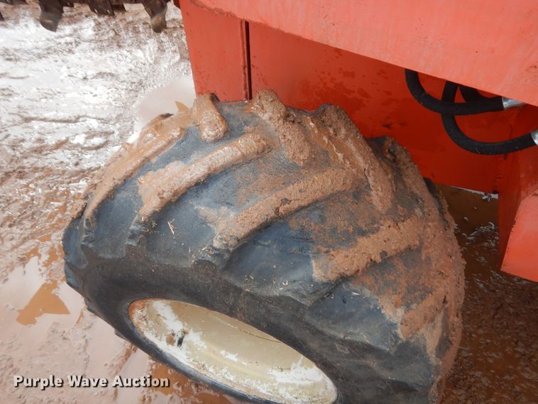 image for item HG9588 Ditch Witch R40  trencher