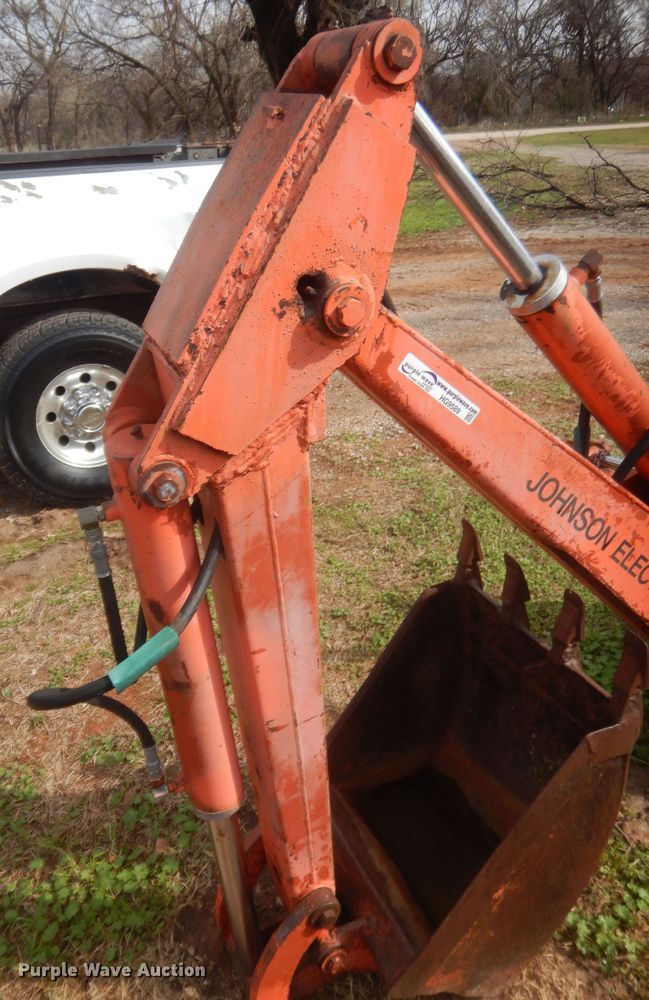 image for item HG9589 Ditch Witch backhoe attachment