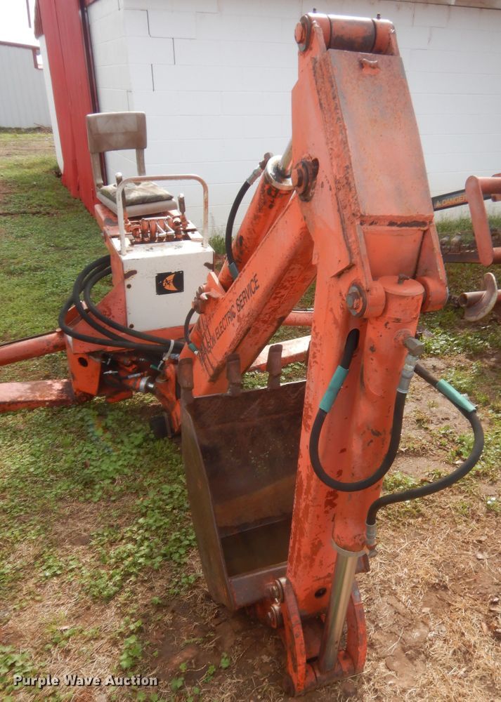 image for item HG9589 Ditch Witch backhoe attachment