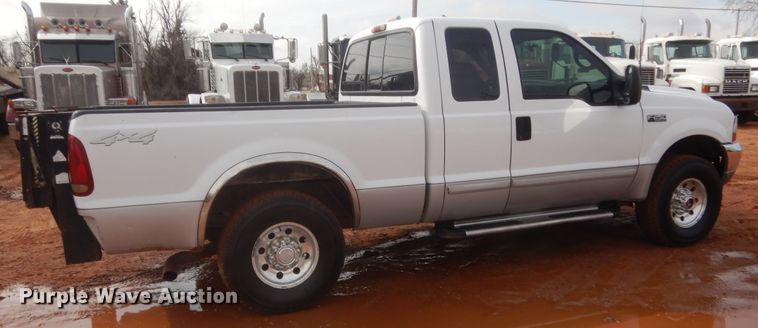 image for item HG9590 2002 Ford F250 Super Duty  SuperCab pickup truck