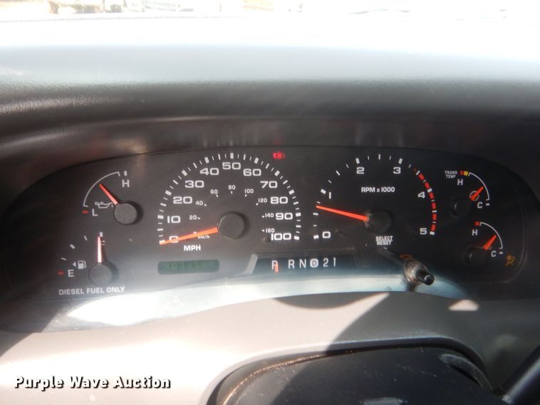 image for item HG9590 2002 Ford F250 Super Duty  SuperCab pickup truck