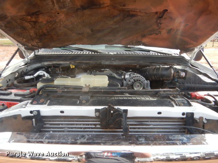 image for item HG9590 2002 Ford F250 Super Duty  SuperCab pickup truck