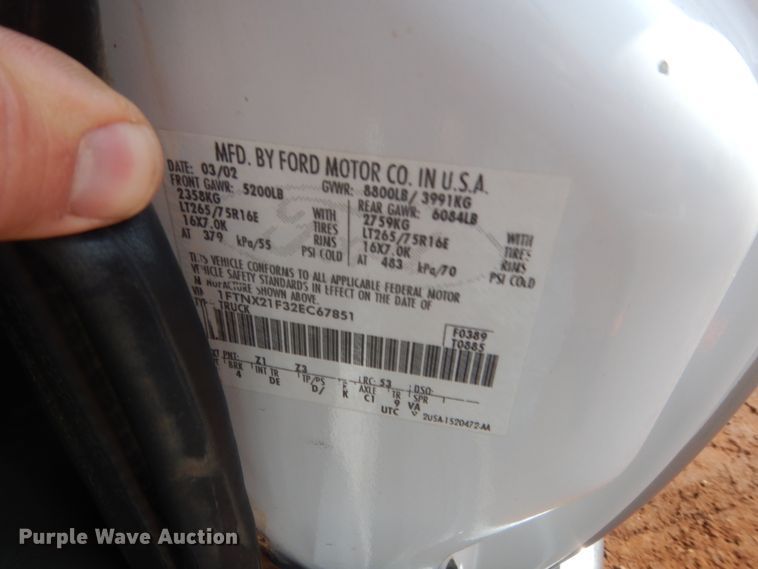 image for item HG9590 2002 Ford F250 Super Duty  SuperCab pickup truck