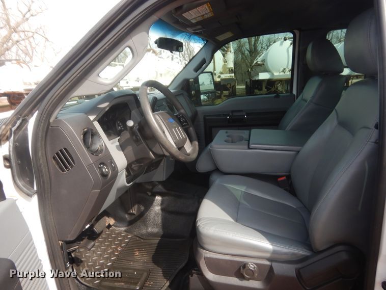 image for item HG9591 2014 Ford F250 Super Duty  SuperCab pickup truck