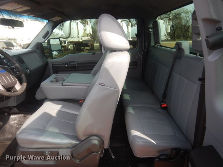 image for item HG9591 2014 Ford F250 Super Duty  SuperCab pickup truck