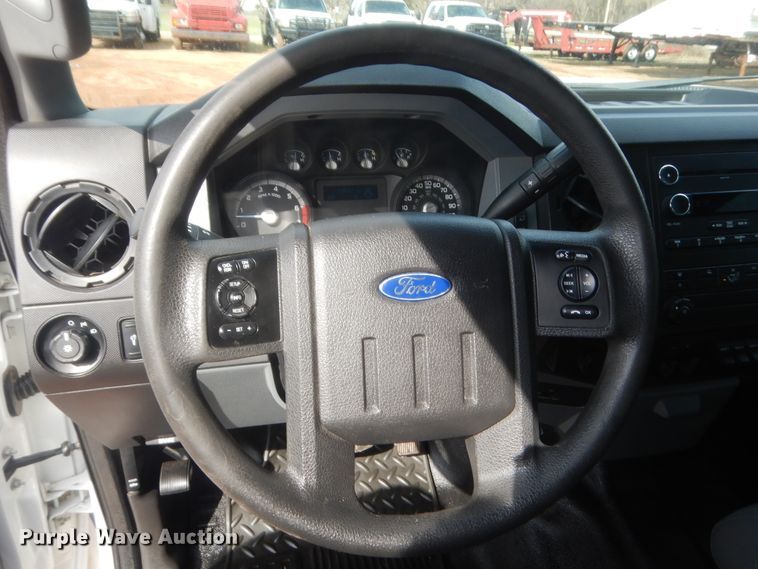 image for item HG9591 2014 Ford F250 Super Duty  SuperCab pickup truck