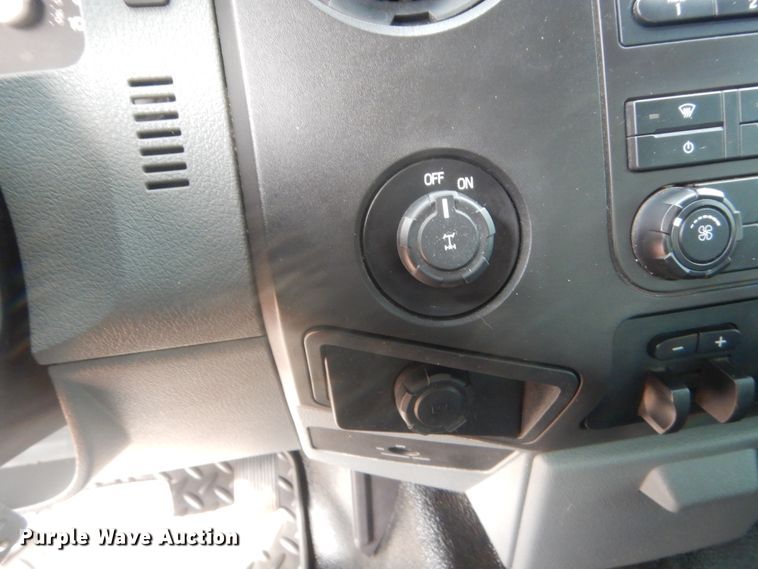 image for item HG9591 2014 Ford F250 Super Duty  SuperCab pickup truck