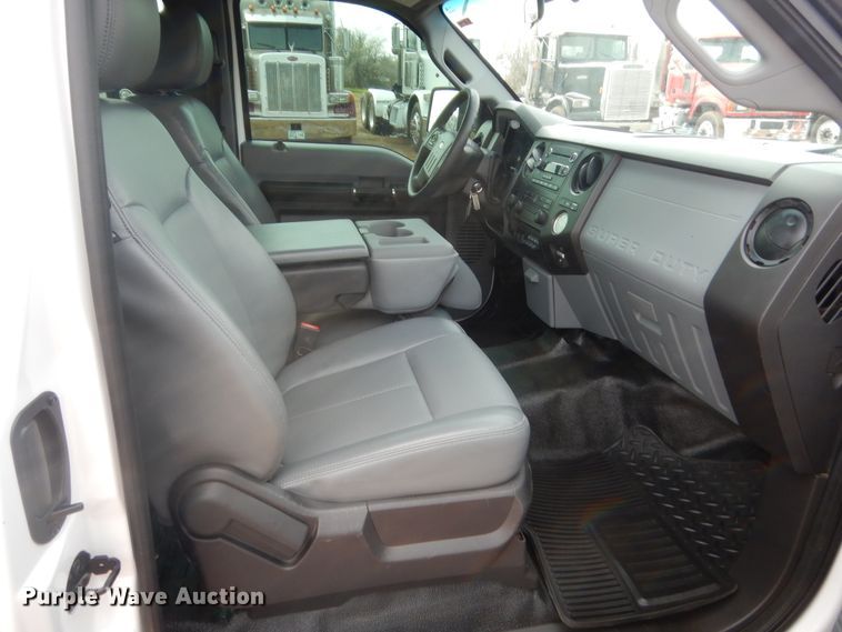 image for item HG9591 2014 Ford F250 Super Duty  SuperCab pickup truck