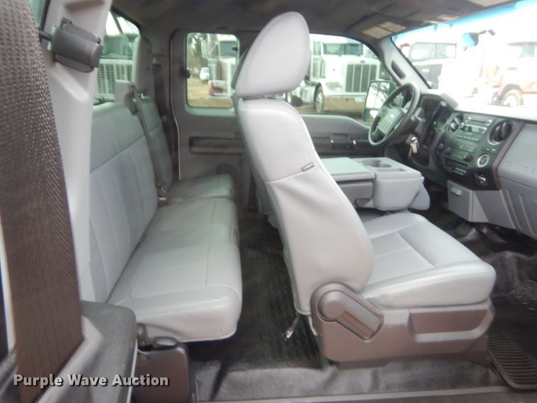 image for item HG9591 2014 Ford F250 Super Duty  SuperCab pickup truck