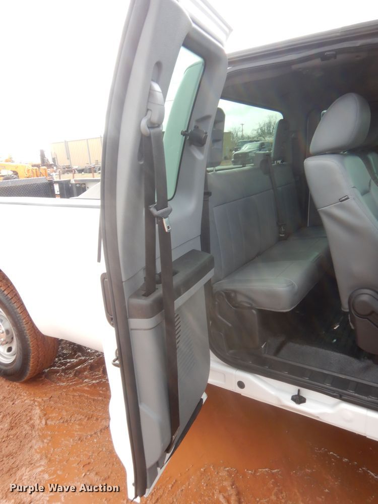 image for item HG9591 2014 Ford F250 Super Duty  SuperCab pickup truck