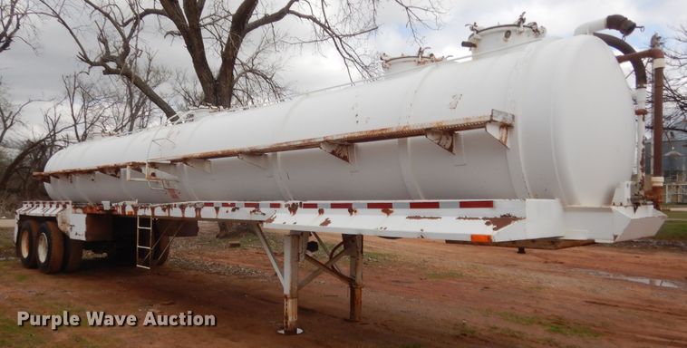 image for item HG9593 2003 VE Enterprises EV-130 vacuum trailer