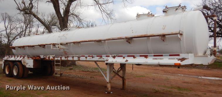 image for item HG9593 2003 VE Enterprises EV-130 vacuum trailer