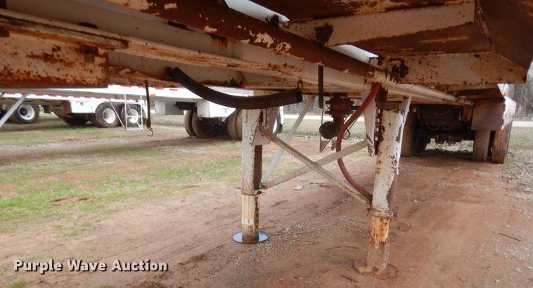 image for item HG9593 2003 VE Enterprises EV-130 vacuum trailer