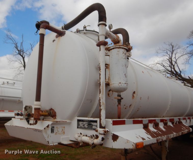 image for item HG9593 2003 VE Enterprises EV-130 vacuum trailer