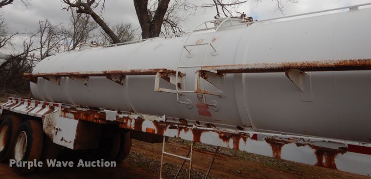 image for item HG9593 2003 VE Enterprises EV-130 vacuum trailer