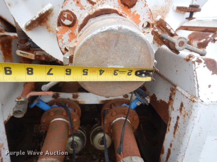 image for item HG9593 2003 VE Enterprises EV-130 vacuum trailer