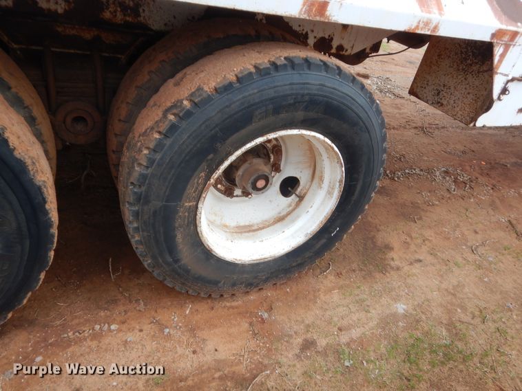 image for item HG9593 2003 VE Enterprises EV-130 vacuum trailer