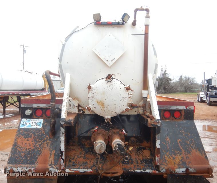 image for item HG9594 2006 shop built vacuum trailer