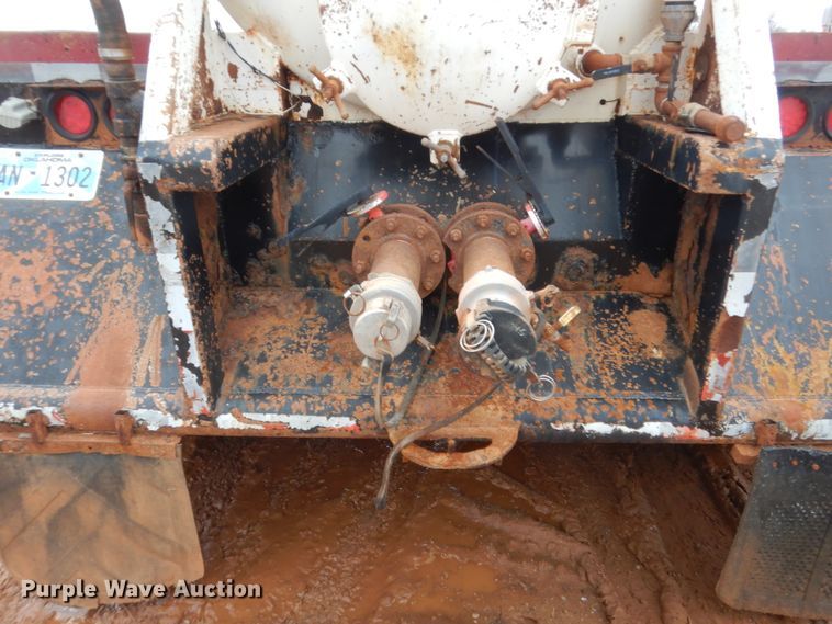 image for item HG9594 2006 shop built vacuum trailer