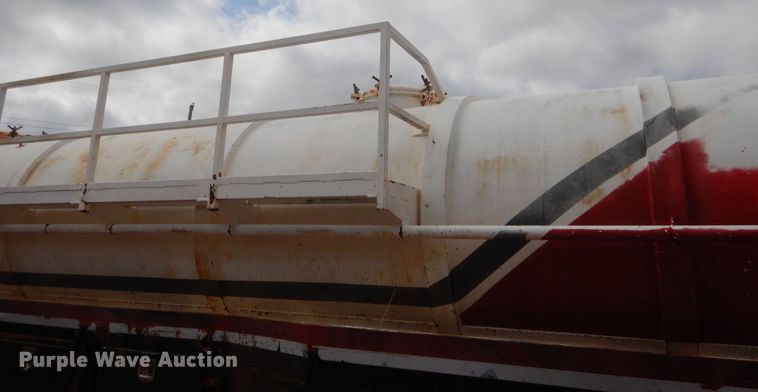 image for item HG9594 2006 shop built vacuum trailer