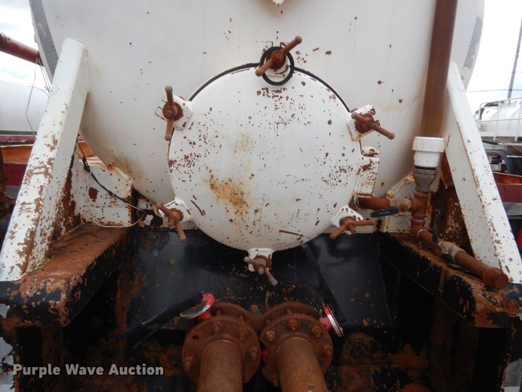 image for item HG9594 2006 shop built vacuum trailer