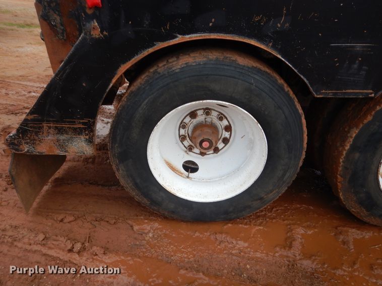 image for item HG9594 2006 shop built vacuum trailer