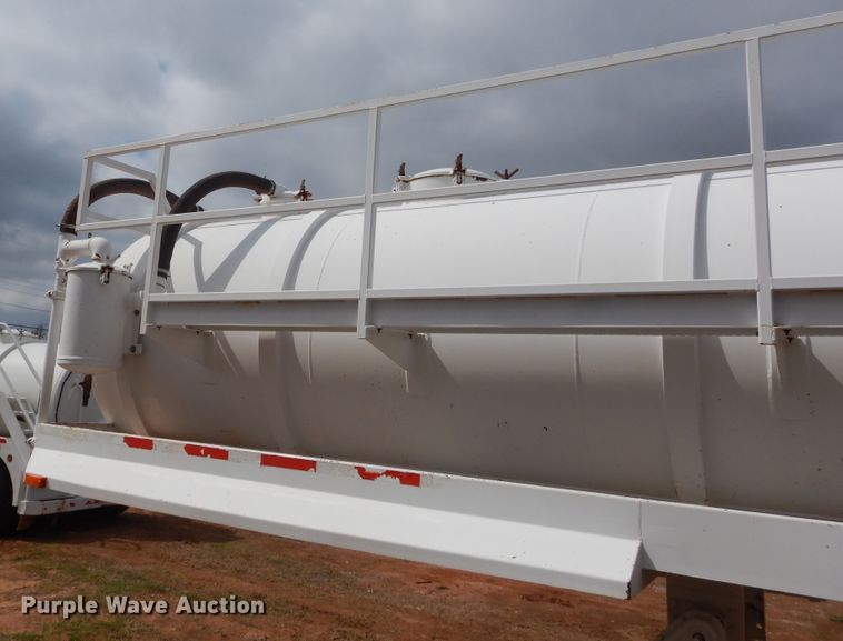 image for item HG9595 2007 VE Enterprises EV-130 vacuum trailer